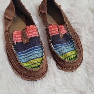 ariat cruiser sz6.5 serape